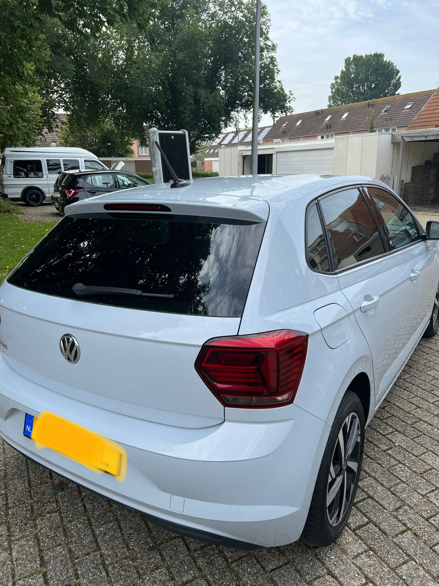Volkswagen Polo met getinte achterruit